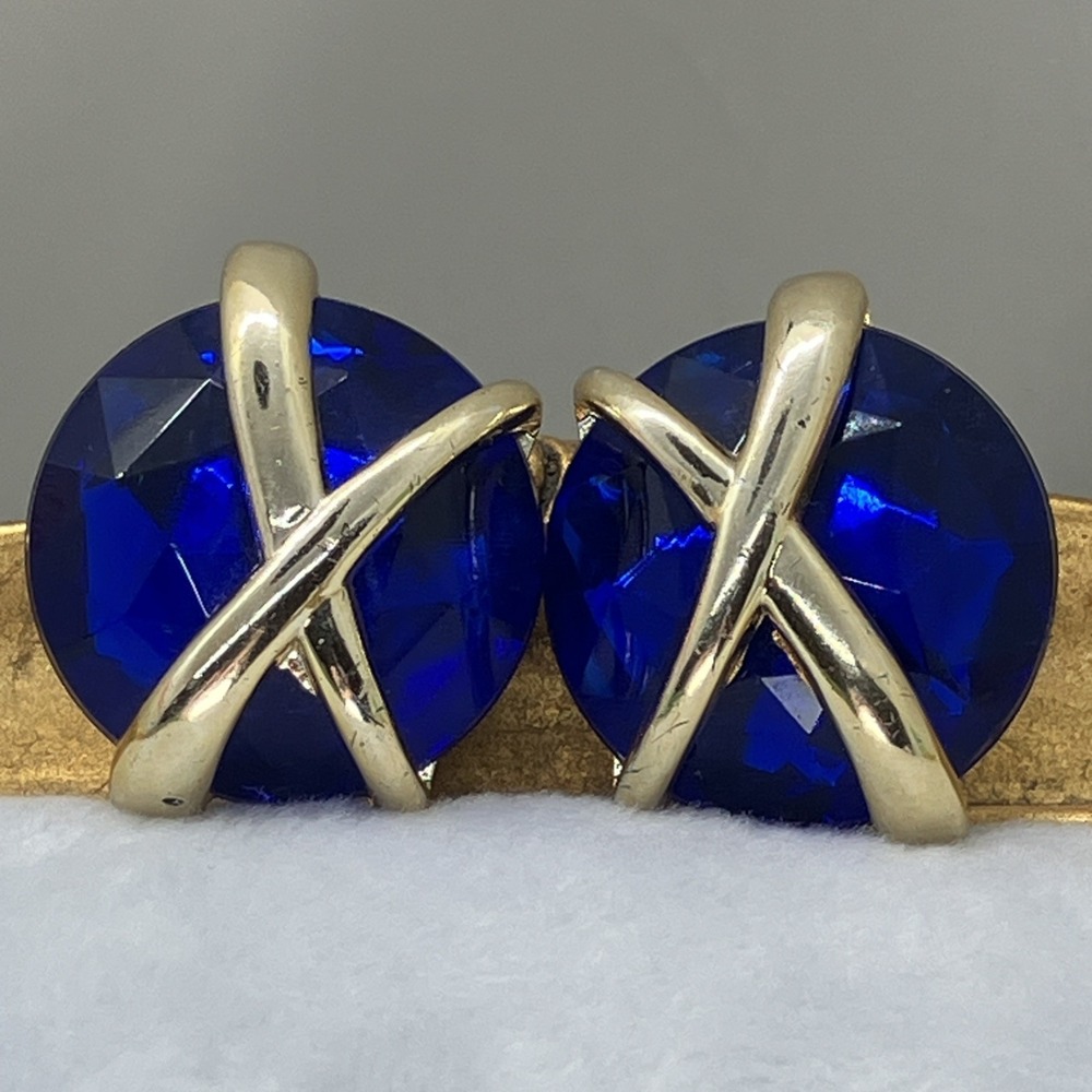 Vtg Blue & Gold Tone Round Faceted Clip On Earrings Plastic Bold Statement